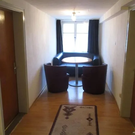 Séjour chez l'habitant Ferienzimmer Monteurzimmer Stadtmitte *