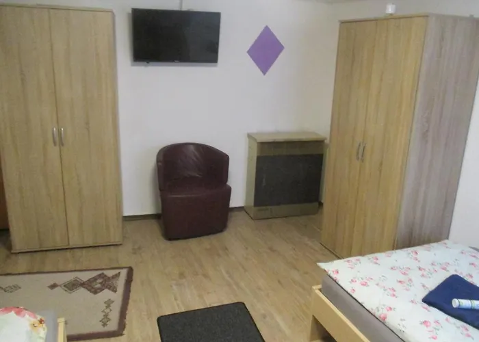 Homestay Ferienzimmer Monteurzimmer Stadtmitte
